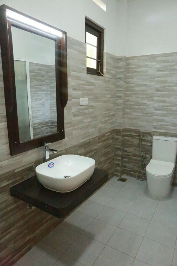 Jayaa Beach Talpe Luaran gambar
