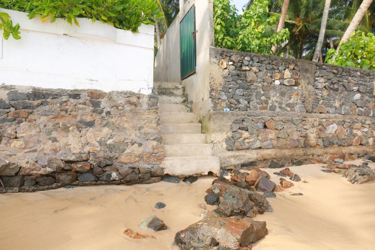 Jayaa Beach Talpe Luaran gambar