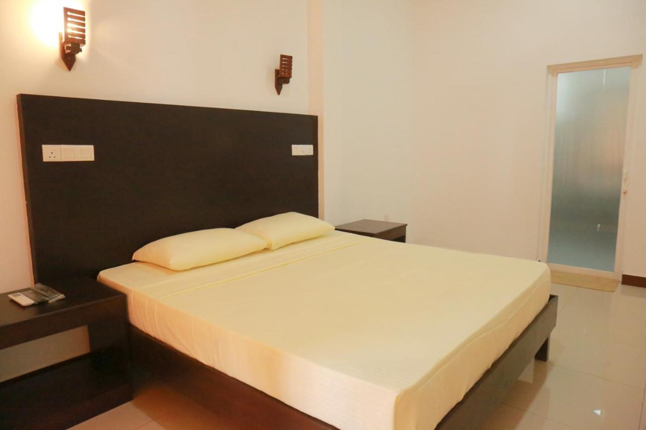Jayaa Beach Talpe Luaran gambar